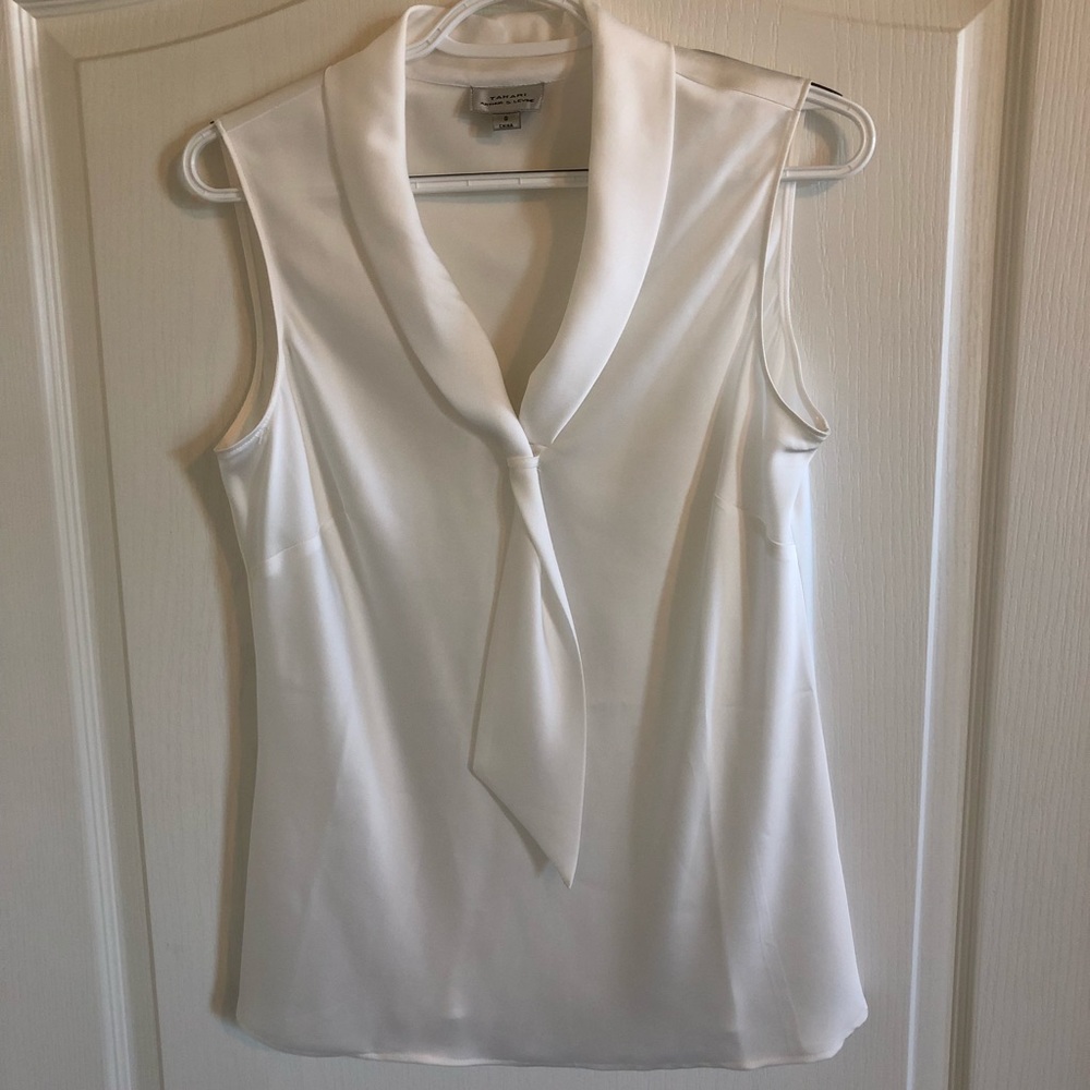 Silky Tahari white sleeveless blouse size 6